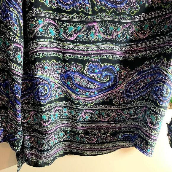 The Limited Blouse - Picture 3 of 4